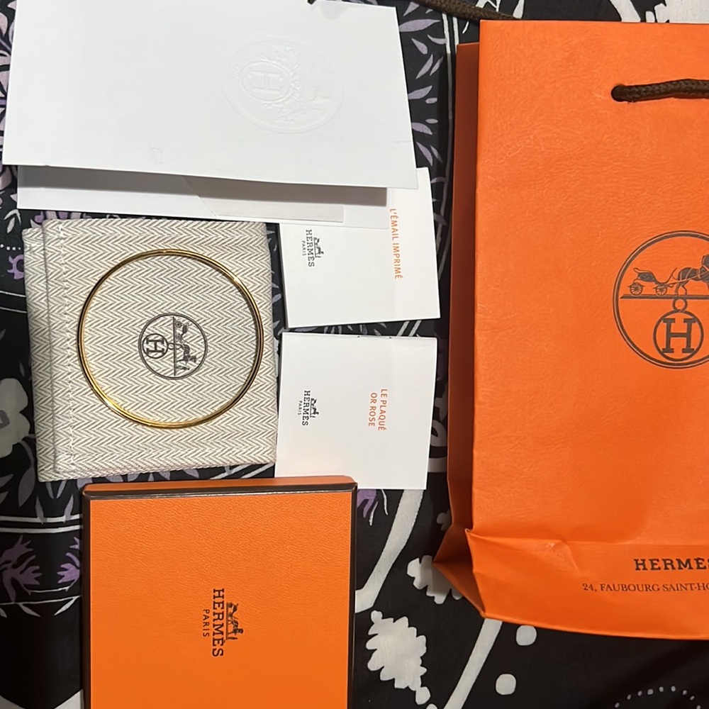 Hermès Beige/Nacre Uni Bangle